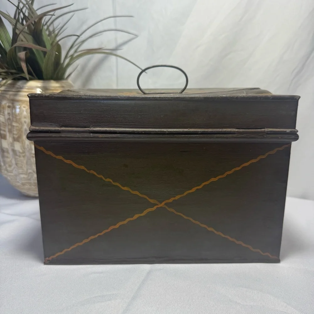 Vintage Metal Storage Box with Floral Design - Picture 3 of 11